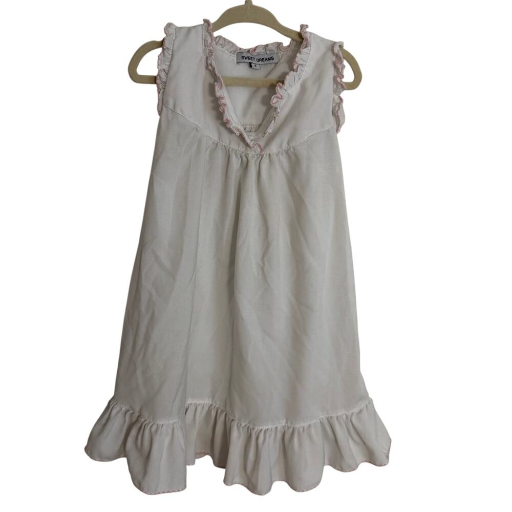 Sweet Dreams white gown with pink trim size 3